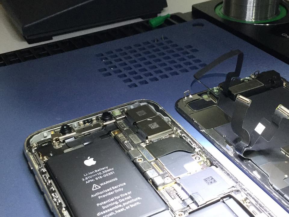 Riparazione interna iPhone